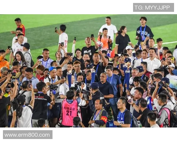 中国足球历史上的超级明星们与他们的辉煌成就回顾